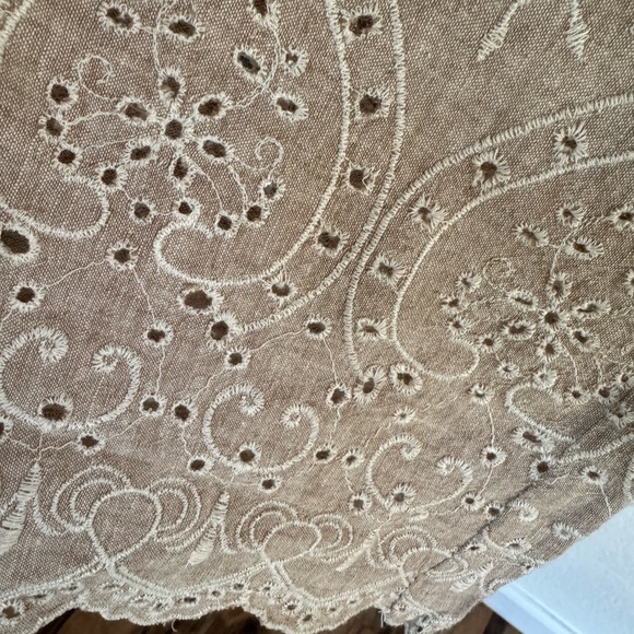 Sundance XS Bohemian Scallop Capri Crop Pant. Beige, Cream, light brown. NWOT - Picture 3 of 12